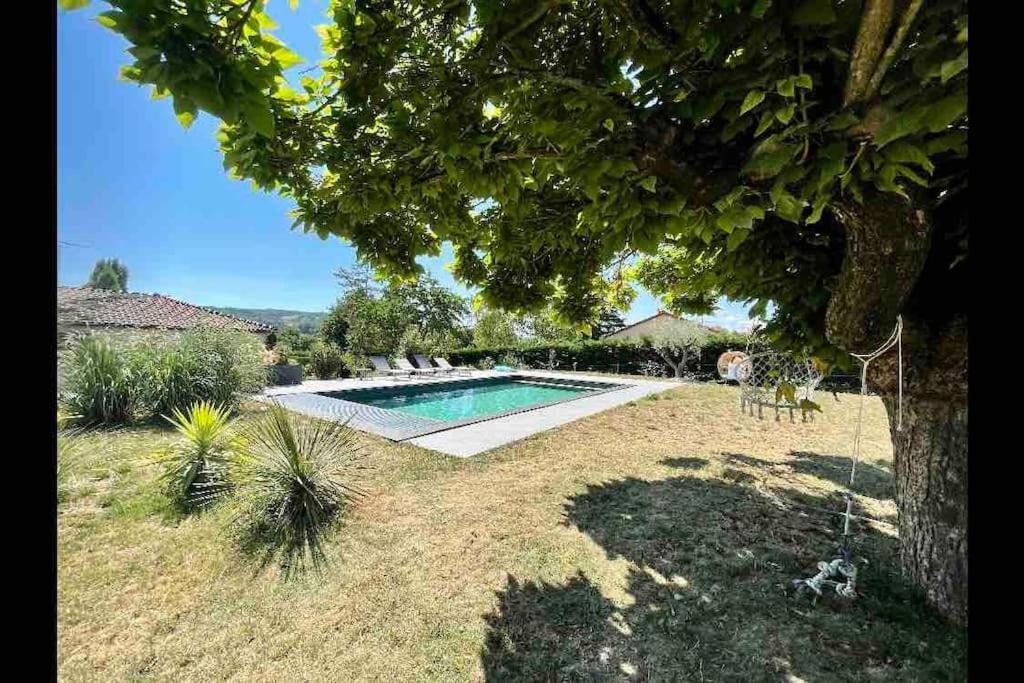 Logements Chaleureux Dans Maison Avec Piscine A 35 Min De Lyon Alix エクステリア 写真