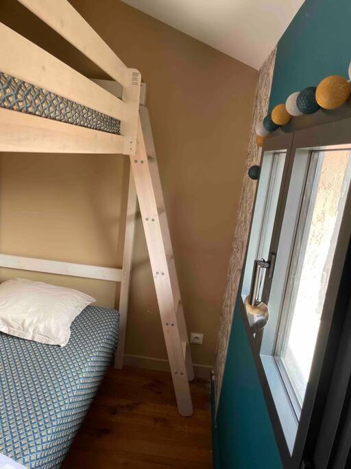 Logements Chaleureux Dans Maison Avec Piscine A 35 Min De Lyon Alix エクステリア 写真